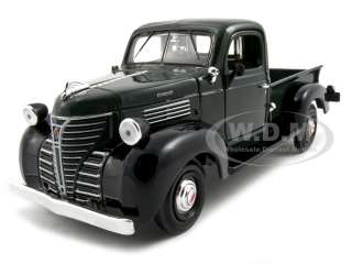 1941 PLYMOUTH PICKUP GREEN 1:24 DIECAST MODEL CAR  