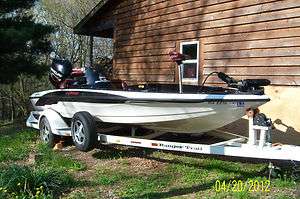 1997 Ranger Boat 518 SVS with 1999 200HP Merc Optimax  
