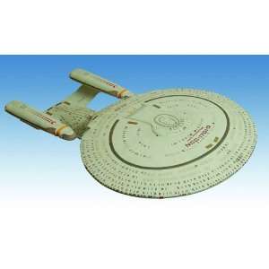  Star Trek Tng Enterprise D Ship: Toys & Games