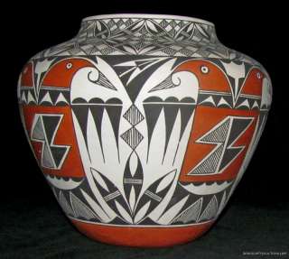   American Indian Art Pueblo Vase Pottery LARGE Pot by VALLO RayLC