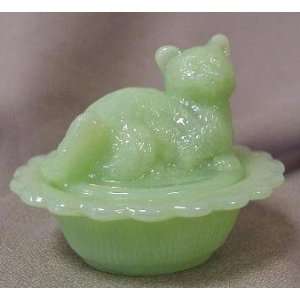  JADE JADEITE Covered Cat Salt on Wide Rim Base: Home 