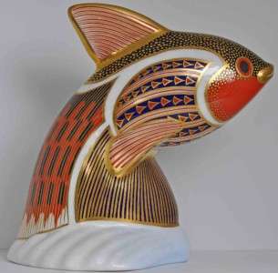 ROYAL CROWN DERBY TROPICAL FISH GUPPY IMARI W/GOLD PLUG  