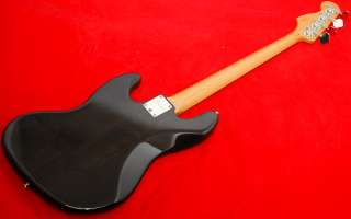 New Fender ® Modern Player Jazz Bass, Rosewood Fingerboard, Black 