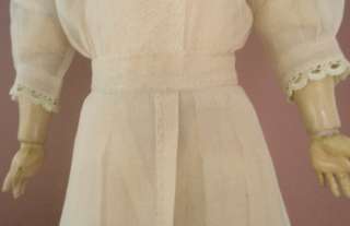 LOVELY TAILORED ORGANDY DRESS for 21 23 ANTIQUE DOLL  
