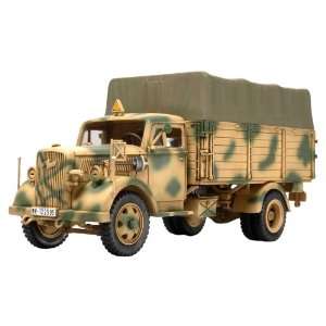    89782 1/48 German 3 Ton 4x2 Cargo Truck Kfz.305 Toys & Games