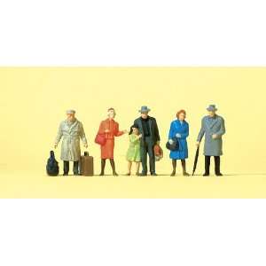  Preiser HO Standing Travelers Wearing Coats (6) Toys 