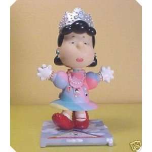  Lucy Charlie Brown Peanuts Lucy In The Sky 8742 
