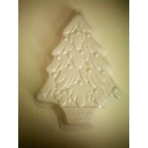  Christmas Tree Cake Pan    White Plastic    use Wilton 