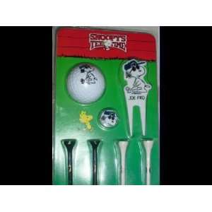 Golf Gifts and Gallery Snoopy Golf Collection Kit Joe Pro:  