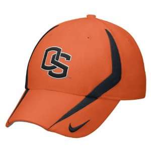    Fit 2009 Football Players Sideline Flex Fit Hat