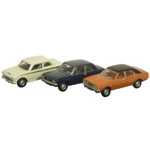 Ford Cortina  Set of Three Ford Cortinas in 176 scale from oxford 