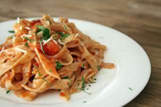 Pasta Machine Fresh Italian Spaghetti Fettuccini Maker  