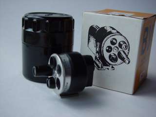You are bidding for Russian universal viewfinder, intended for Leica 