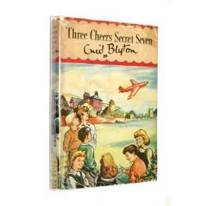    Three Cheers Secret Seven (9780340038925) Enid BLYTON Books