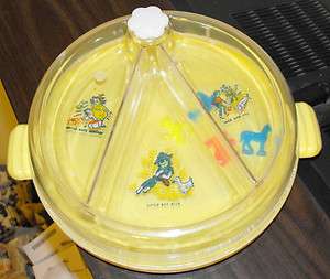 VINTAGE CHILDS NURSERY RHYME DIVIDED PLASTIC FOOD PLATE WITH WATER 