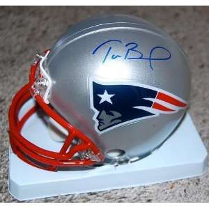 Autographed Tom Brady Mini Helmet   Autographed NFL Mini Helmets 