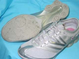 NIKE SHOX WOMENS GRAY & PINK ATHLETIC SHOES SIZE 9  