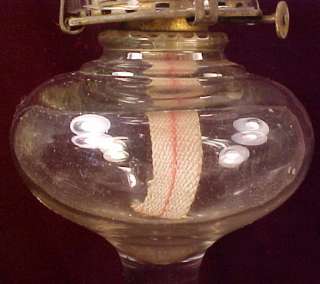 EAPG Antique MELON RIBBED GLASS OIL KEROSENE LAMP Pedestal Pretty 