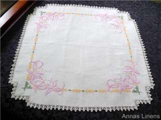 Vintage Linen Tablecloth Hand Embroidered Flowers Crochet Lace Edge 