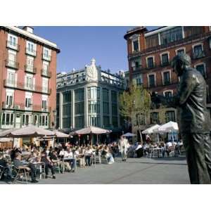 Federico Garcia Lorca Statue, Plaza Santa Ana, Madrid, Spain, Europe 