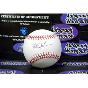  Kelly Johnson Autographed/Hand Signed MLB Baseball Sports 