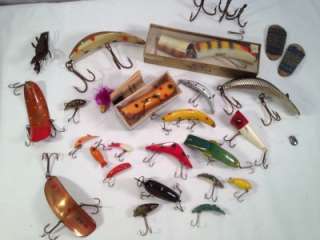 Vintage~LOT~Antique~Fishing~Lures~Wooden~Muskie Twin fish & 2 flatfish 