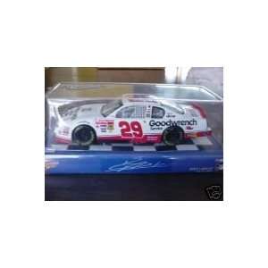   Kevin Harvick #29 Goodwrench Service Plus 124 Scale Diecast Toys